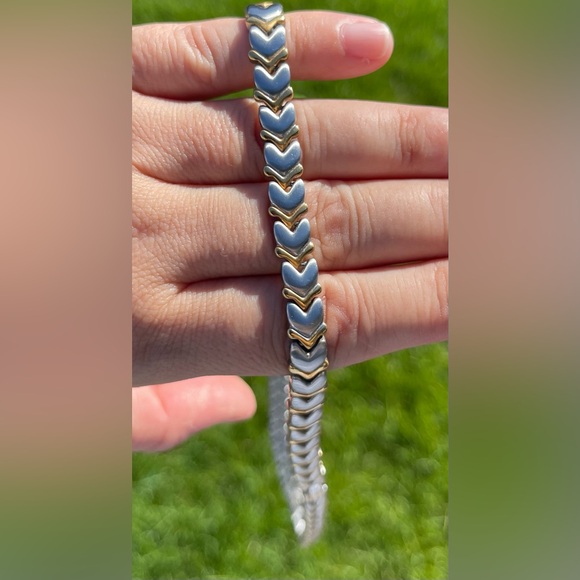 D+Magnet therapeutic two tone necklace. - Picture 2 of 5